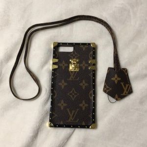LV iPhone case bar 7plus and 8plus